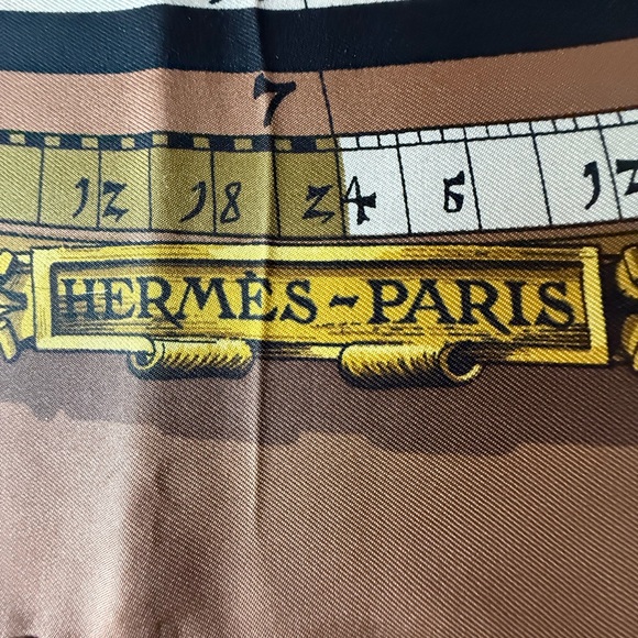 Hermes Dies Et Hore Astrology Scarf 100% Silk NY Estate Sale Excellent Rare! - Picture 2 of 11